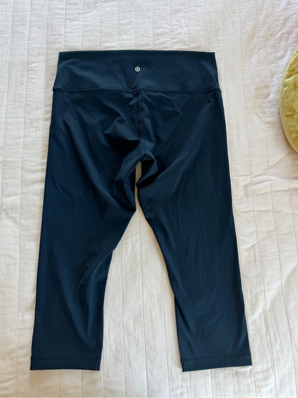 lululemon athletica Women's Black Capri Leggings
